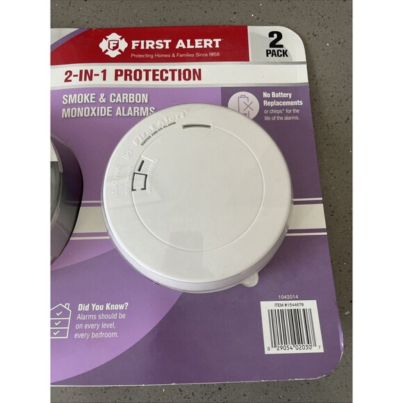 First Alert 2 In 1 Protection Smoke Carbon Monoxide Alarm 2 Pack 1544678 New - Picture 2 of 6